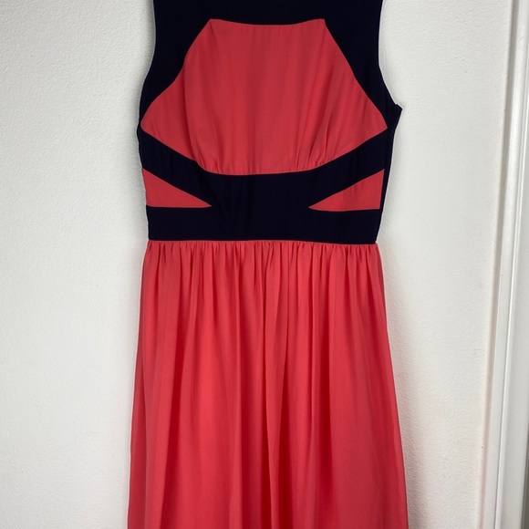 Coral and Navy Color Block Dress Size 6 - Picture 3 of 7